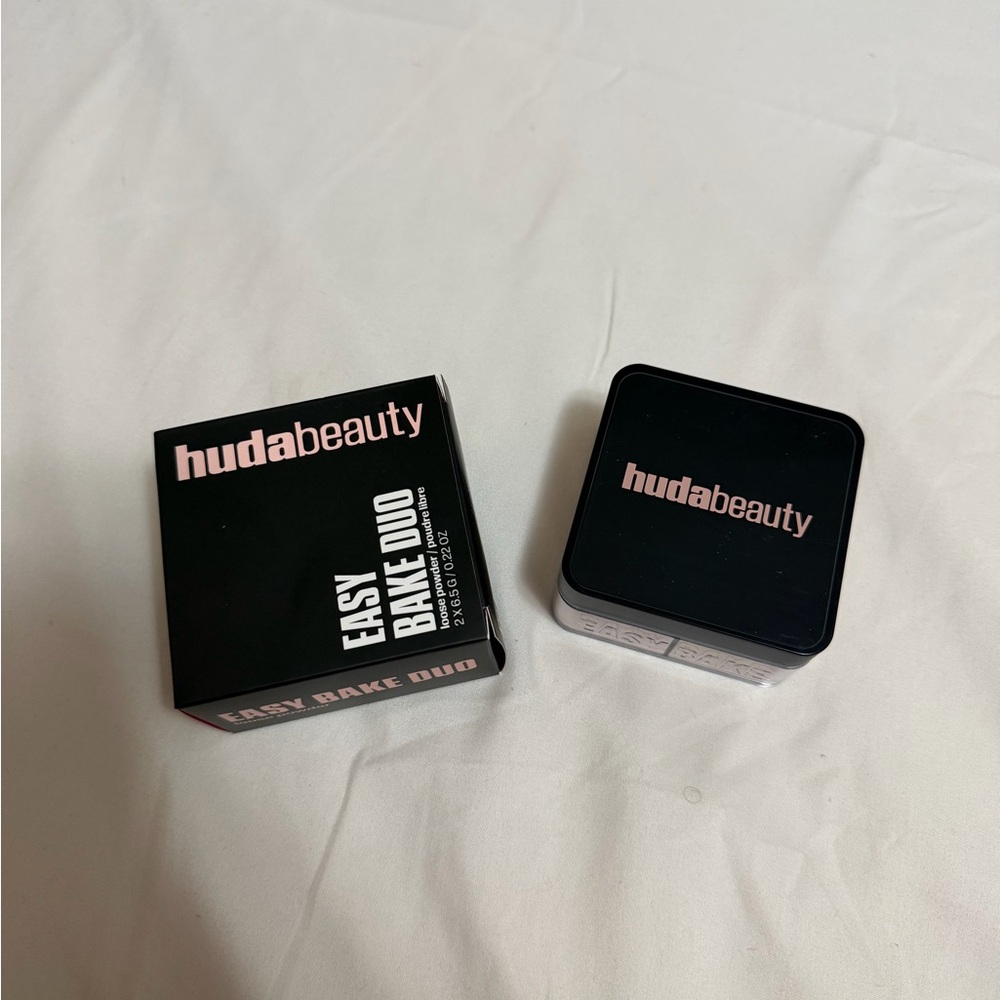 NEW HUDA BEAUTY Easy Bake Duo in cherry peach